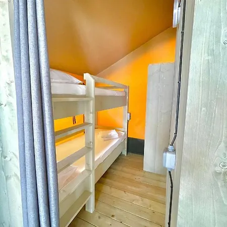 La Sirena ל'אסטרטיט